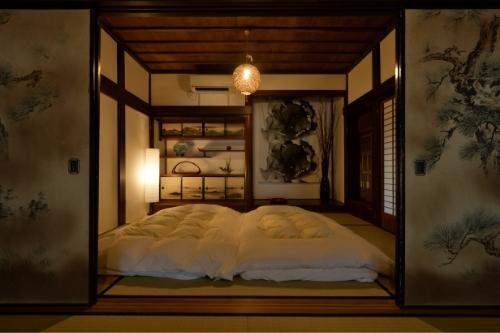 一棟貸し古民家の宿 まるがやつ萱-kaya- 一棟貸し古民家の宿 まるがやつ萱-kaya-