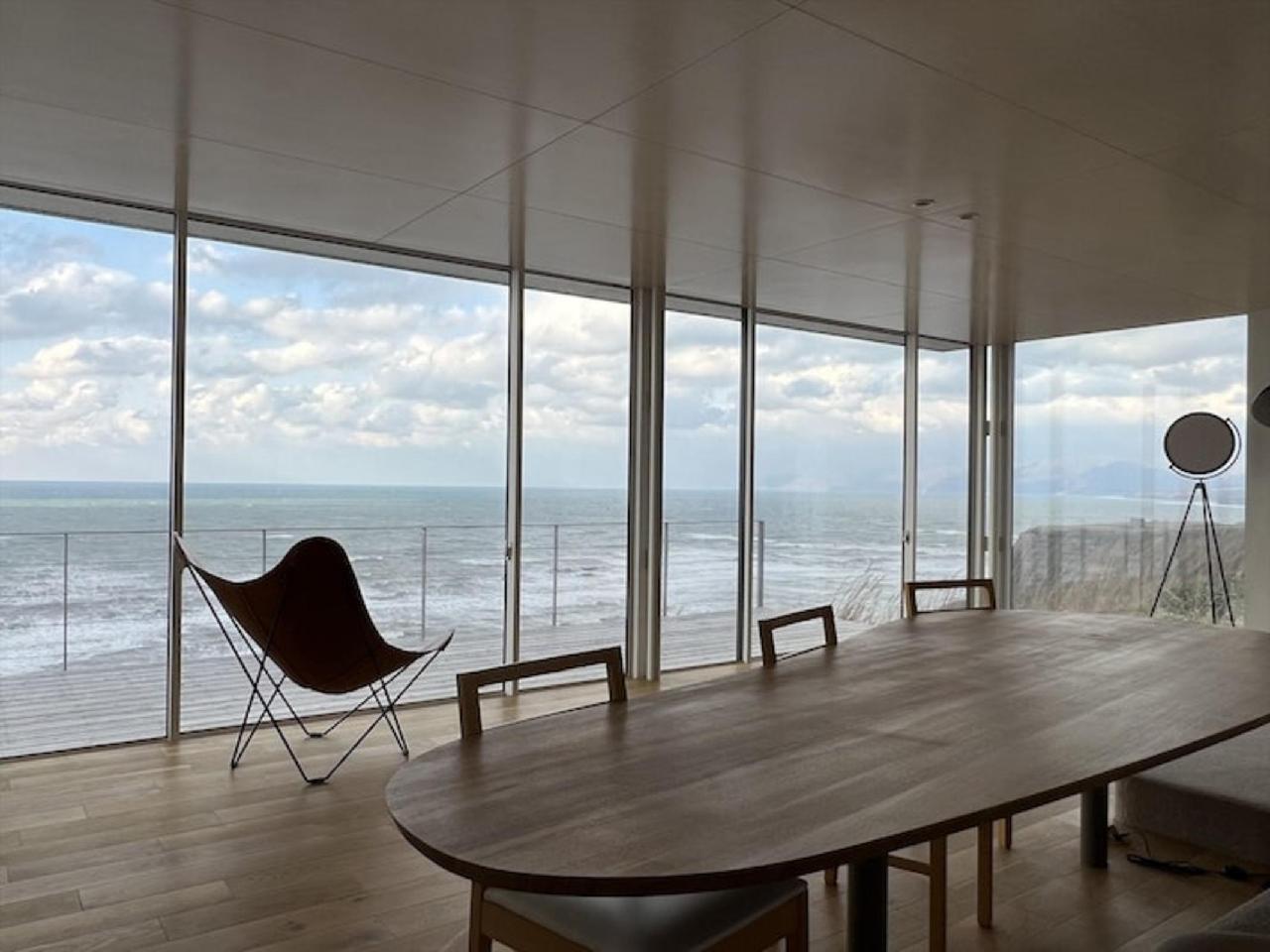 CLIFF HOUSE MŌRAI CLIFF HOUSE MŌRAI