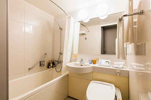 ホテルメッツ渋谷 広々とした清潔感のあるバスルーム