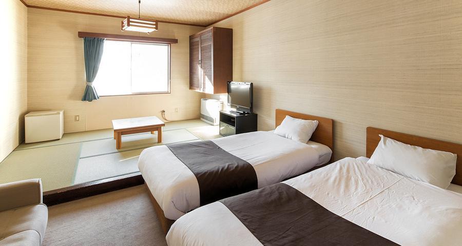 ゆの宿望月(旧赤倉パークホテル) ゆの宿望月(旧赤倉パークホテル)