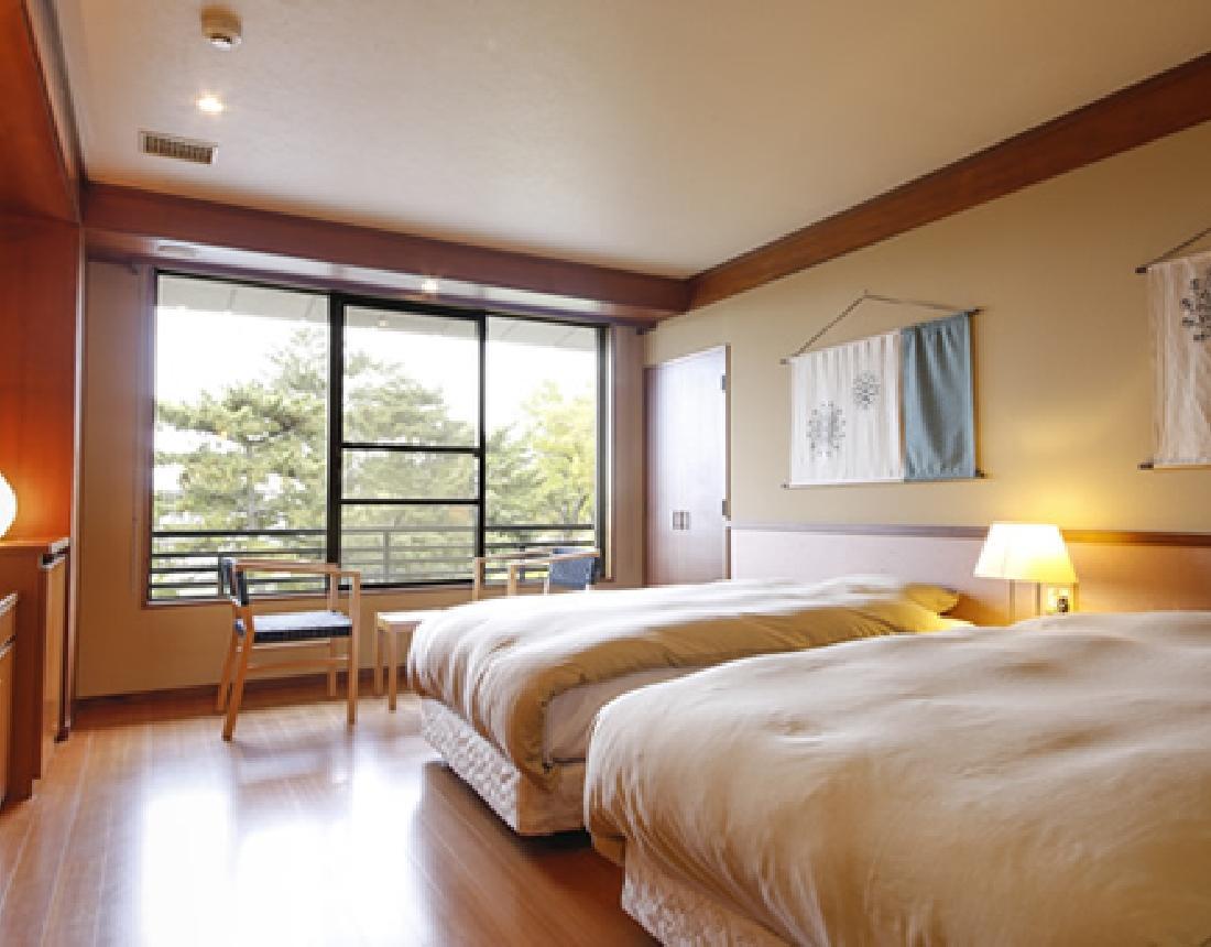 さるさわ池 よしだや さるさわ池 よしだや